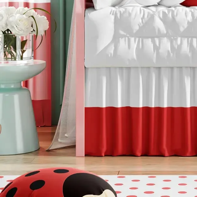 Saia de Berço Vermelho e Branco