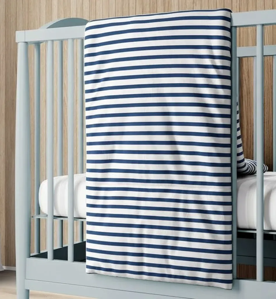 Edredom de Berço Listrado Azul Marinho	 — vista alternativa